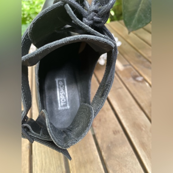 Topshop Leather laceup cut out booties - Picture 3 of 6